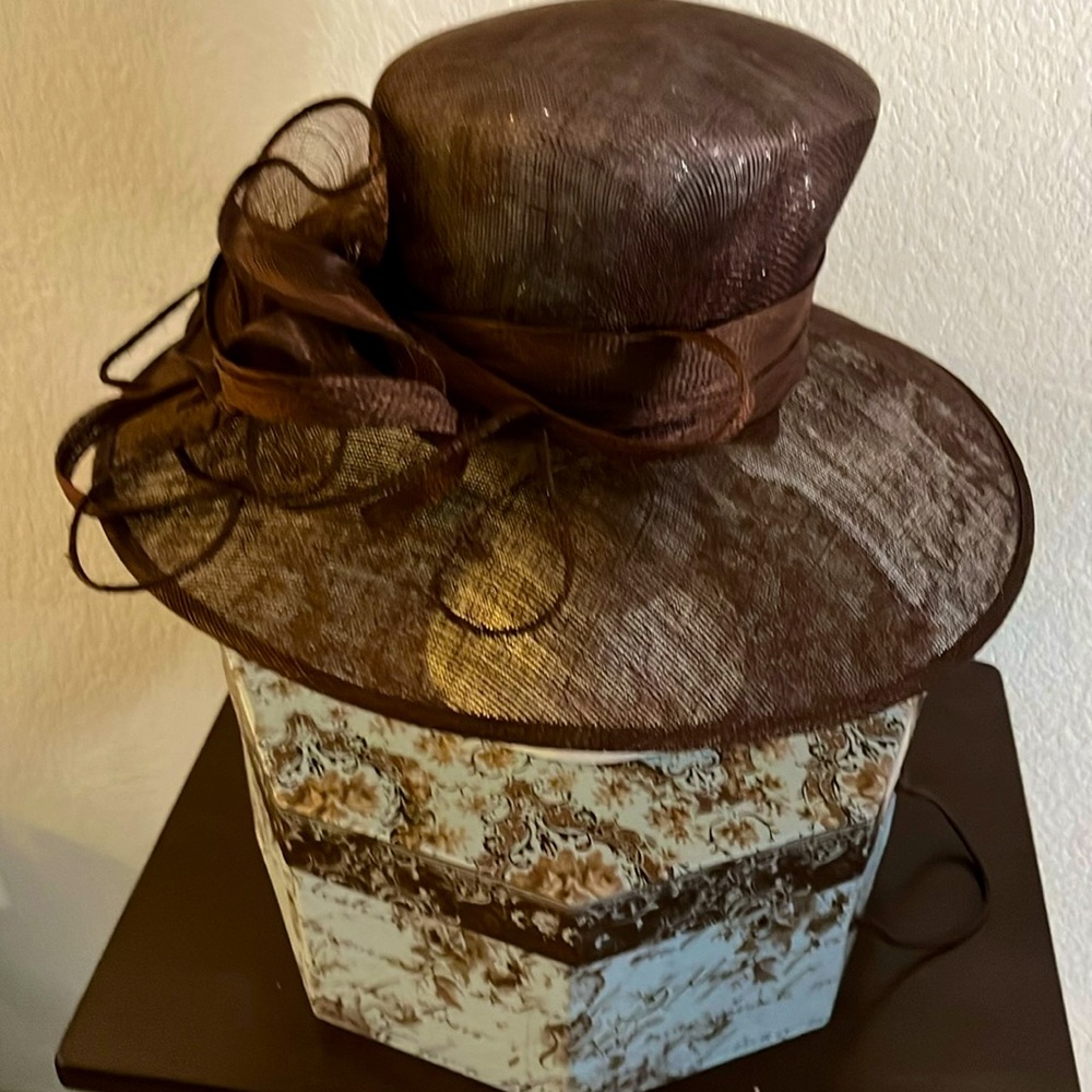 Lady’s church hat